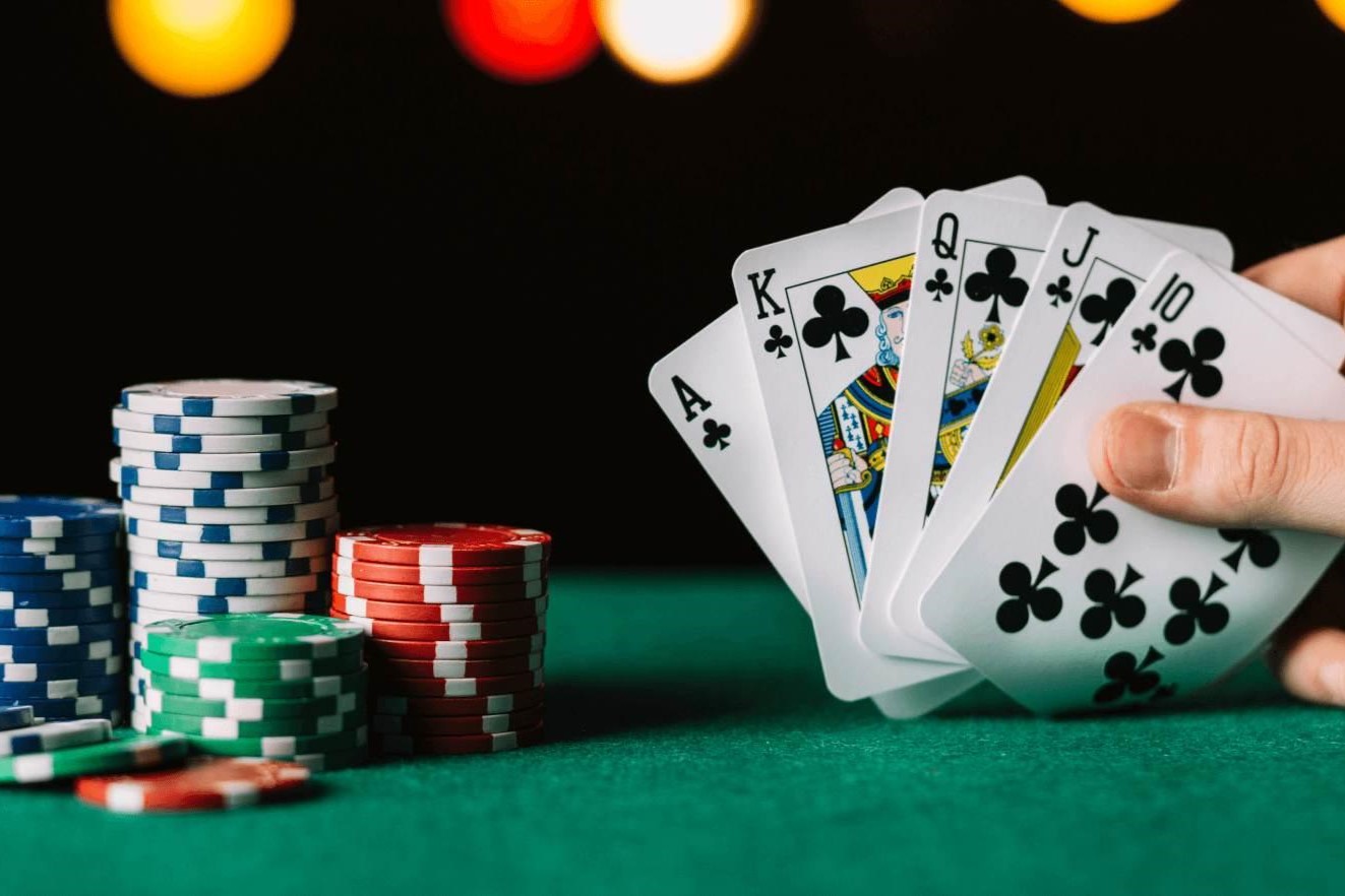 Modalidades de Poker] Como jogar Seven Card Stud - Brasil Poker