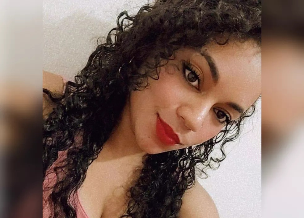 Jovem de 22 anos desaparece após sofrer acidente de carro em Óleo-SP; antes  ela ligou para o seu pai - Cartão de Visita News